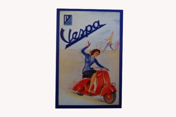 Postkarte "Rote Vespa mit Frau"