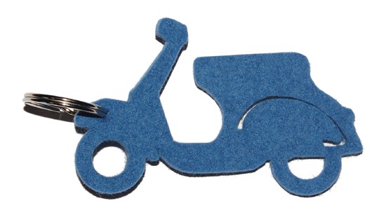 Schlüsselanhänger Scooter aus Filz hellblau