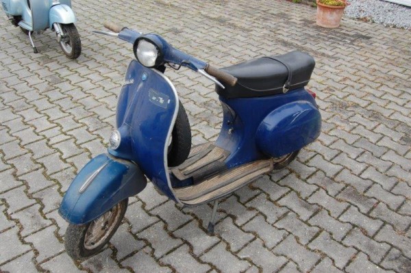 V50r dunkelblau 1972 verkauft